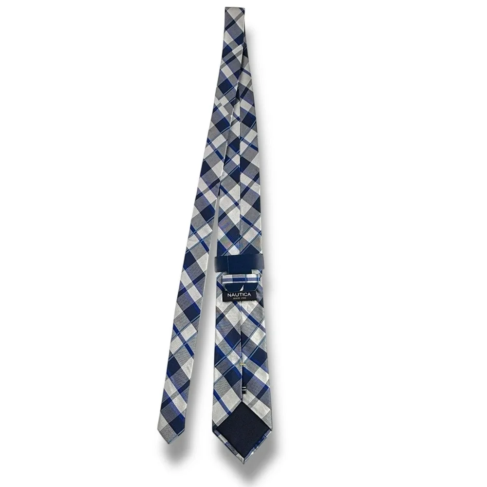 Nautica Men's Necktie‎ Blue Gray Navy Plaid 100% Silk Classic Preppy New W/Tags